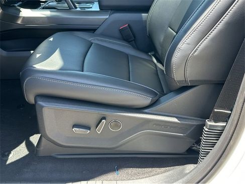 New 2025 Ford F150 Lariat w/ Equipment Group 502A High image 36