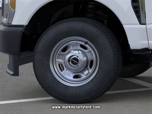 New 2026 Ford F250 XL image 19