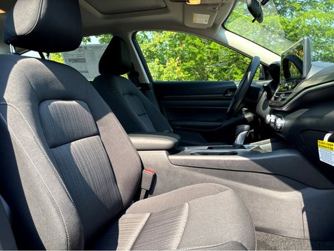 New 2026 Nissan Altima 2.5 SV FWD image 25