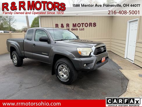 Used 2012 Toyota Tacoma 4x4 Access Cab V6 w/ SR5 Pkg image 1