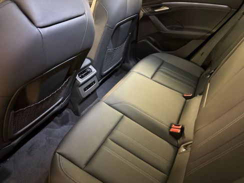 New 2025 Audi Q6 e-tron Premium Plus image 11