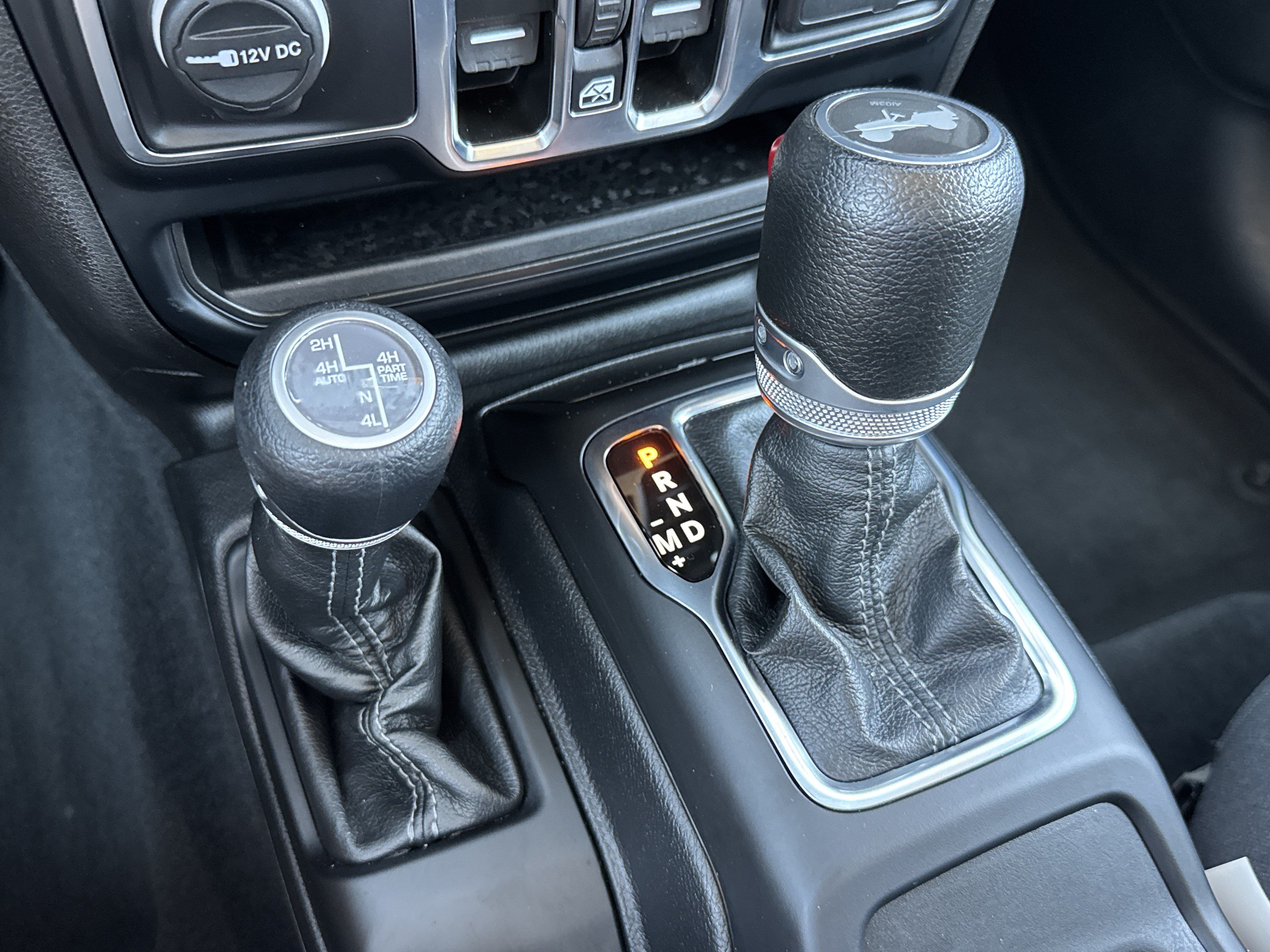 Used 2024 Jeep Wrangler Unlimited AWD/4WD image 15