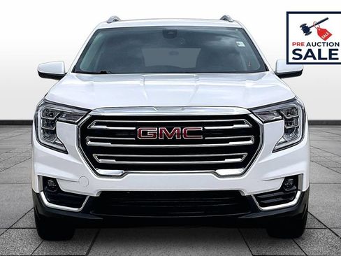 Used 2023 GMC Terrain SLT FWD image 3