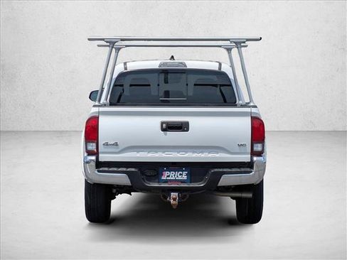 Used 2023 Toyota Tacoma SR5 AWD/4WD image 7