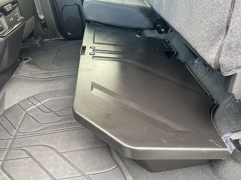 Used 2024 Chevrolet Silverado 1500 ZR2 w/ Technology Package image 47