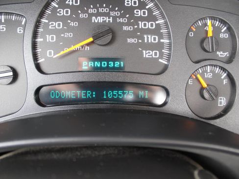 Used 2004 GMC Sierra 1500 W/T w/ Light Duty Power Package image 11