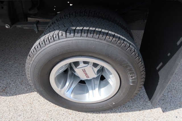 Used 2024 GMC Sierra 3500 SLE w/ SLE Convenience Package RWD image 15