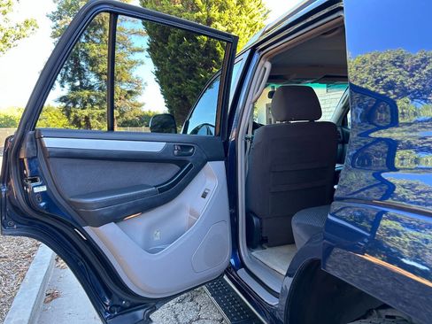Used 2005 Toyota 4Runner Sport image 27