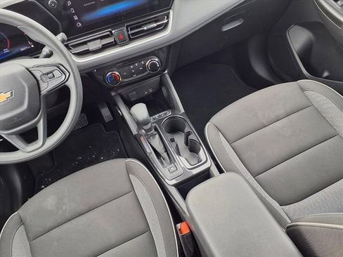 Used 2025 Chevrolet TrailBlazer LT image 8