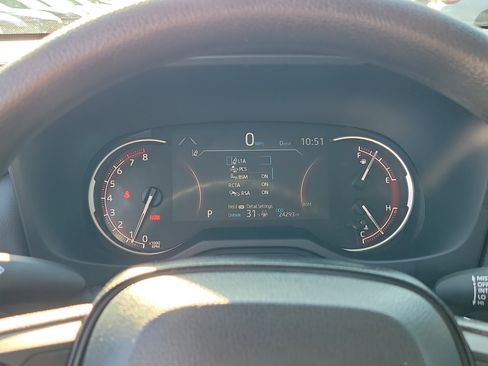 Certified 2025 Toyota RAV4 XLE image 24