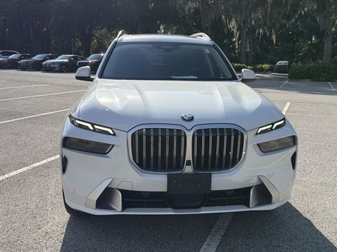 Used 2023 BMW X7 xDrive40i w/ Premium Package AWD/4WD image 8