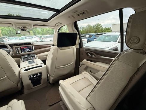Used 2021 GMC Yukon XL Denali AWD/4WD image 34