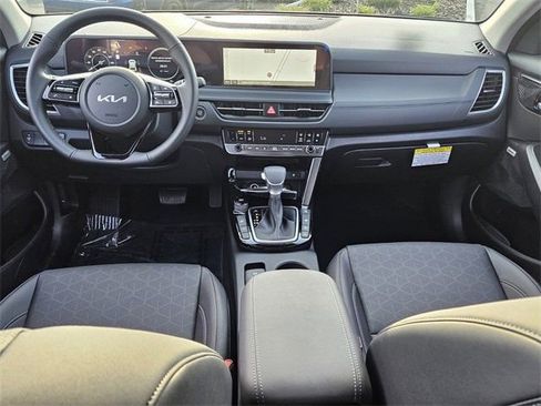 New 2026 Kia Seltos SX image 7