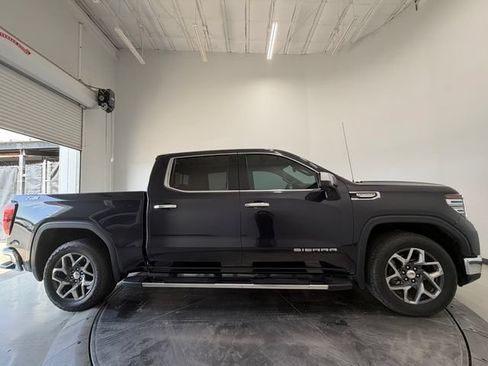 Used 2023 GMC Sierra 1500 SLT AWD/4WD image 15