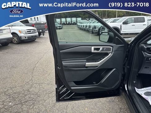 Certified 2023 Ford Explorer XLT w/ Equipment Group 202A image 19