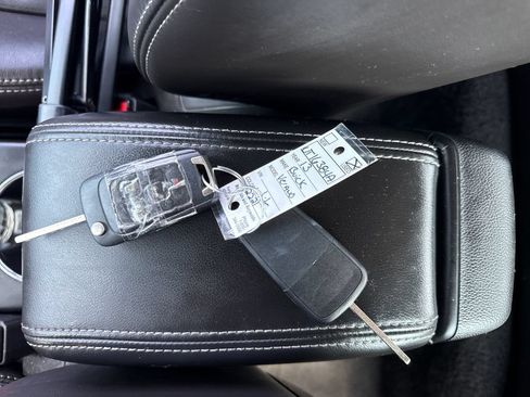Used 2013 Buick Verano Premium FWD image 34