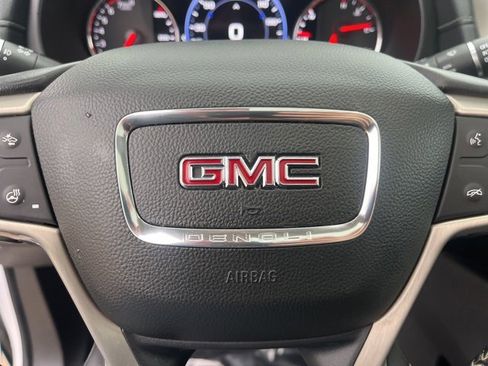 Used 2022 GMC Terrain Denali w/ Denali Premium Package image 21