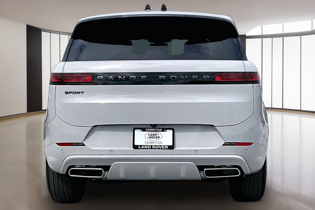 New 2026 Land Rover Range Rover Sport Dynamic SE AWD/4WD image 4