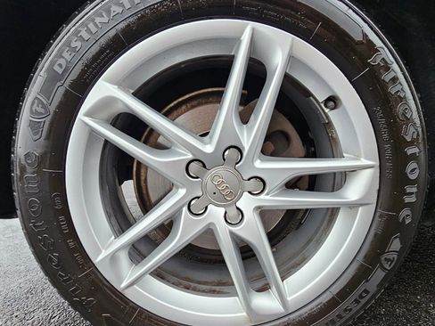 Used 2016 Audi Q5 2.0T Premium Plus w/ Technology Package image 12