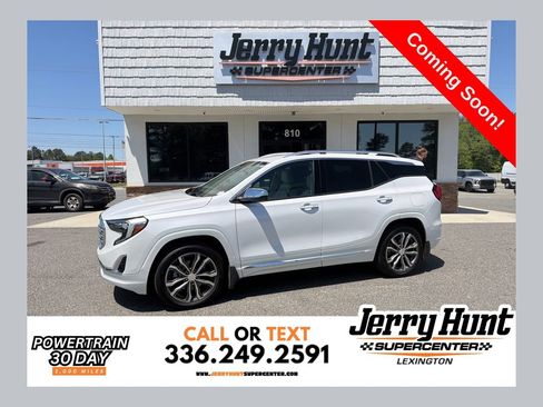 Used 2020 GMC Terrain Denali w/ Denali Premium Package image 1