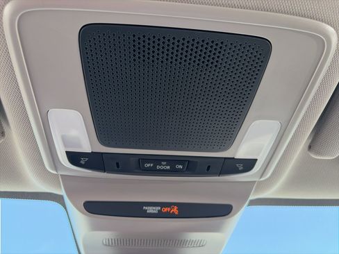 Used 2025 Honda HR-V LX image 20