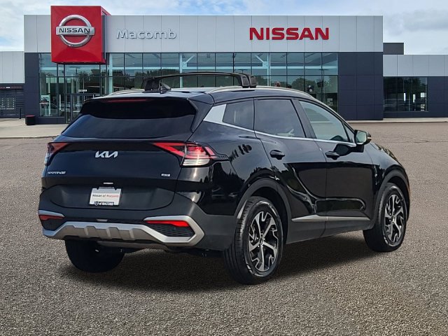 Used 2024 Kia Sportage EX AWD/4WD image 7