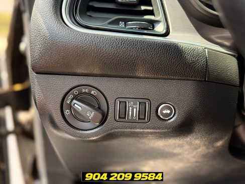 Used 2017 Dodge Challenger R/T Scat Pack RWD image 15