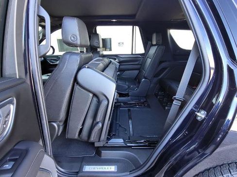 Used 2022 Chevrolet Tahoe Z71 w/ Luxury Package image 28