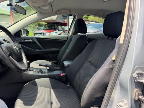 Used 2012 MAZDA MAZDA3 i Touring FWD image 11