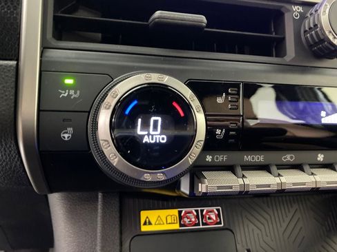 New 2025 Toyota 4Runner Limited image 22