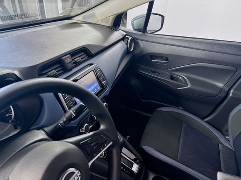 Used 2025 Nissan Versa SV FWD image 6