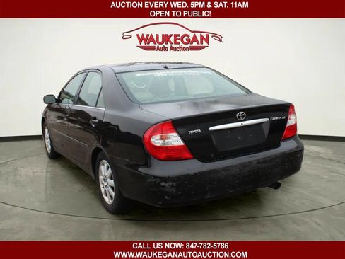 Used 2002 Toyota Camry XLE image 7