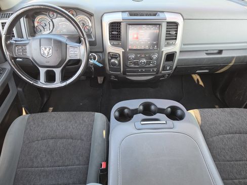 Used 2019 RAM 1500 Big Horn RWD image 12