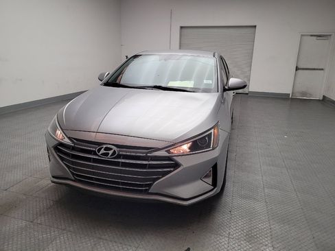 Used 2020 Hyundai Elantra SE image 15