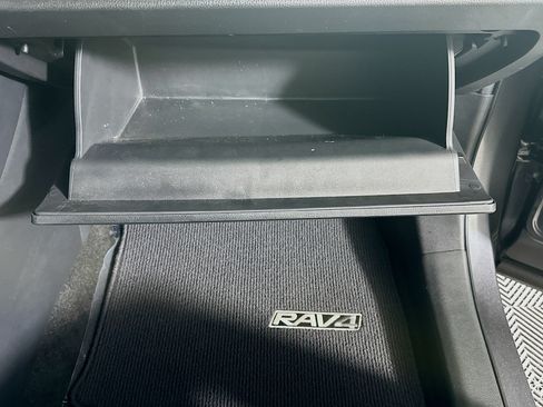 Used 2023 Toyota RAV4 XLE w/ Convenience Package FWD image 32