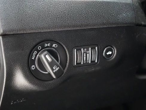 Used 2022 Chrysler 300 S image 22