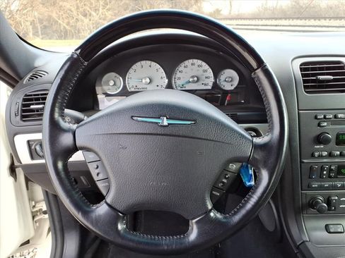 Used 2003 Ford Thunderbird Deluxe image 18