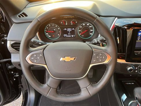 Certified 2023 Chevrolet Traverse LT image 25