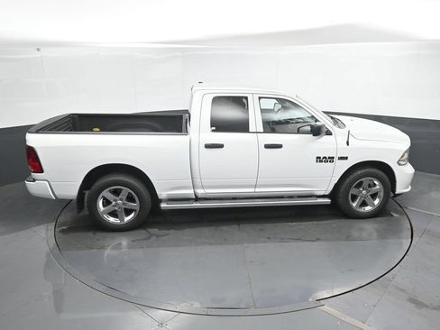 Used 2016 RAM 1500 Express AWD/4WD image 31