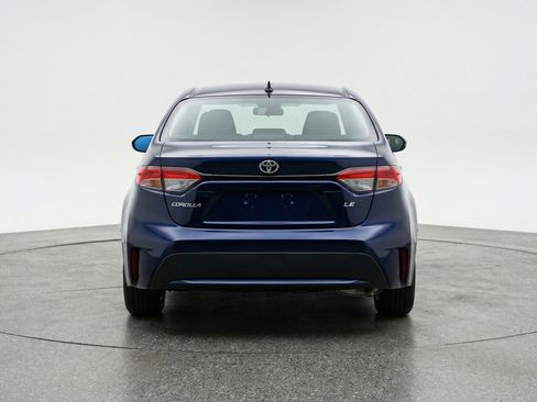 Used 2025 Toyota Corolla LE FWD image 7