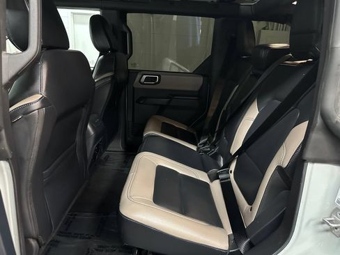 Used 2024 Ford Bronco Wildtrak AWD/4WD image 22