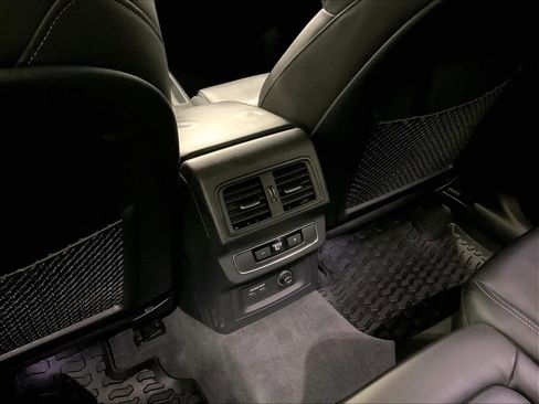 Used 2021 Audi SQ5 Premium Plus w/ Premium Plus Package AWD/4WD image 34
