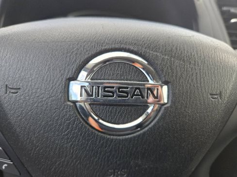 Used 2020 Nissan Pathfinder S AWD/4WD image 54