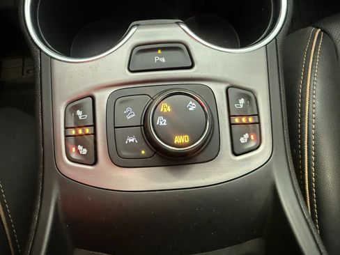 Used 2022 GMC Terrain AT4 w/ Infotainment Package II AWD/4WD image 42