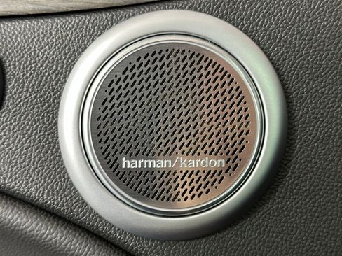 Used 2022 Alfa Romeo Stelvio Ti AWD/4WD image 34