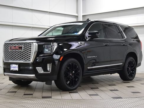 Used 2024 GMC Yukon Denali AWD/4WD image 3