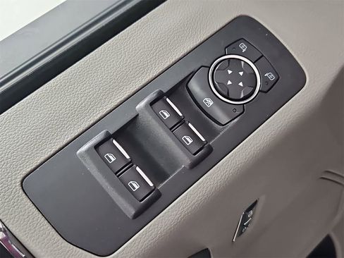 Used 2018 Ford F150 XLT image 17