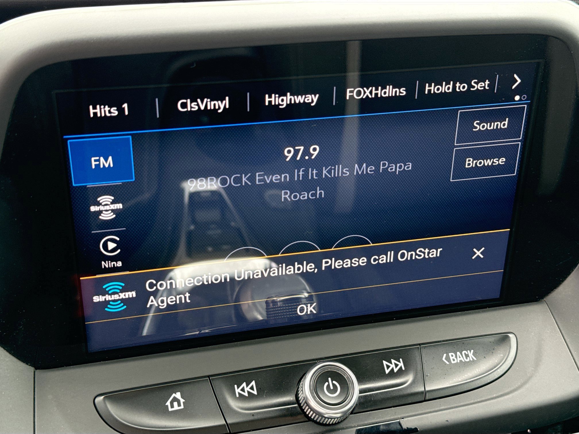 Used 2021 Chevrolet Camaro LT w/ Technology Package RWD image 29