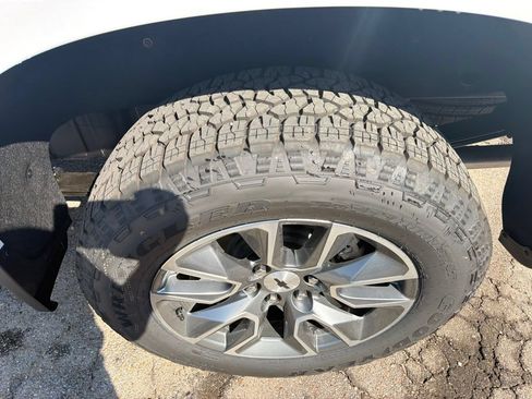 New 2026 Chevrolet Silverado 1500 RST w/ RST All Star Premium Package AWD/4WD image 11