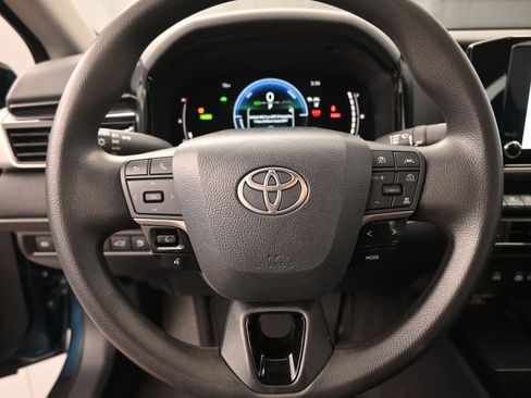 Certified 2025 Toyota Camry LE image 11